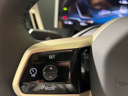 Used 2026 BMW iX xDrive45 image 17