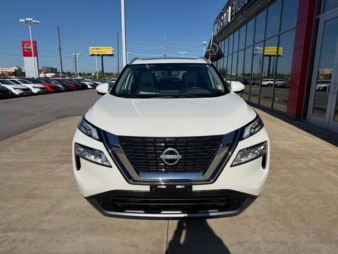Certified 2023 Nissan Rogue SL w/ SL Premium Package AWD/4WD image 8