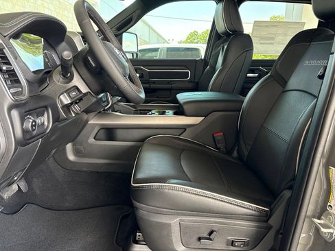 New 2027 RAM 2500 Laramie w/ Night Edition AWD/4WD image 14