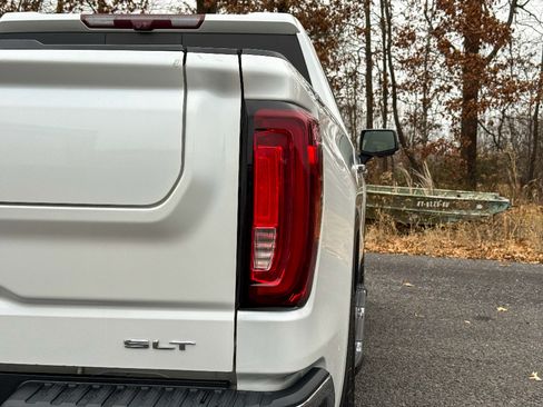 Used 2021 GMC Sierra 1500 SLT w/ SLT Premium Plus Package image 10
