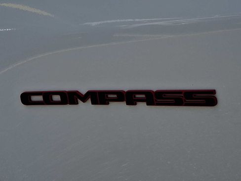 Used 2023 Jeep Compass Trailhawk AWD/4WD image 30