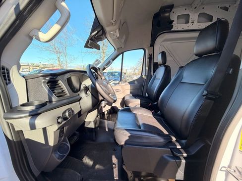 Used 2022 Ford E-Transit 148 High Roof Extended image 14