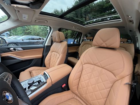 Certified 2026 BMW X7 xDrive40i image 15