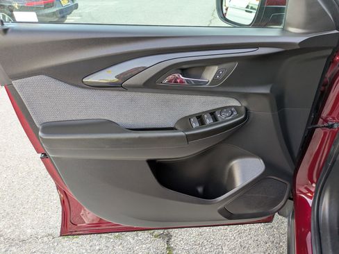 Certified 2023 Chevrolet TrailBlazer LT w/ Convenience Package image 10