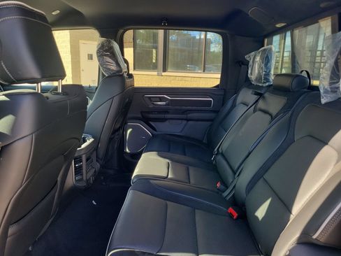 Used 2026 RAM 1500 Laramie AWD/4WD image 9