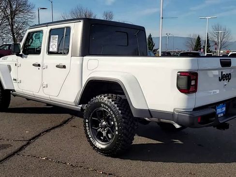 New 2026 Jeep Gladiator Sport image 6