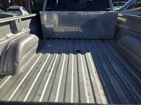 Used 2005 GMC Sierra 2500 SLE w/ Heavy-Duty Power Package image 20