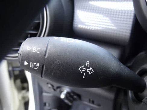 Used 2020 MINI Cooper 2-Door Hardtop image 21