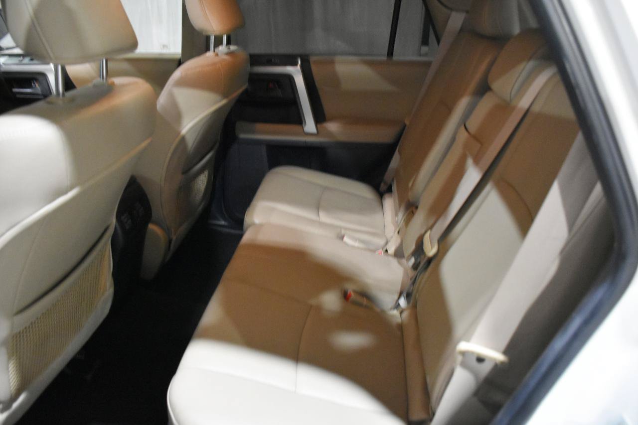 Used 2013 Toyota 4Runner Limited RWD image 19
