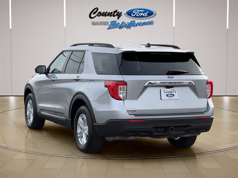 Used 2021 Ford Explorer XLT w/ Class III Trailer Tow Package image 7