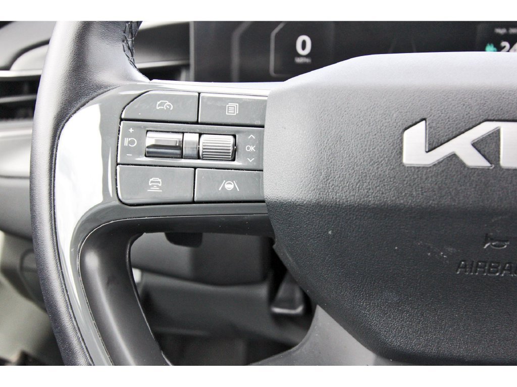 Used 2024 Kia EV9 Light Long Range RWD image 20