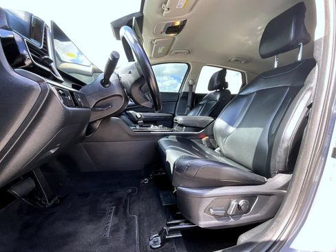 Used 2023 Kia Sportage EX FWD image 11