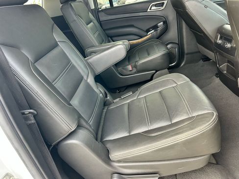 Used 2019 GMC Yukon XL Denali image 13