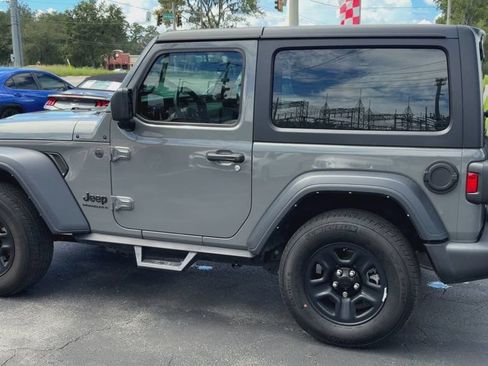 Used 2023 Jeep Wrangler Sport AWD/4WD image 6