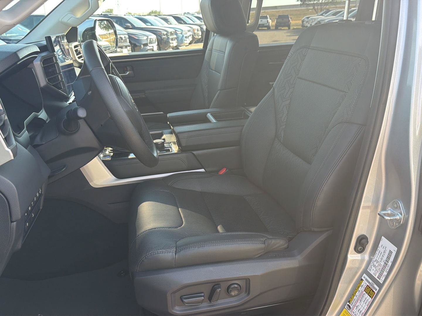 Used 2024 Toyota Tundra Limited w/ Power Package AWD/4WD image 10