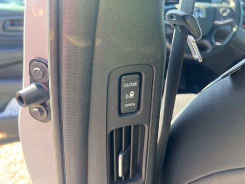 Used 2024 Honda Odyssey Sport image 23