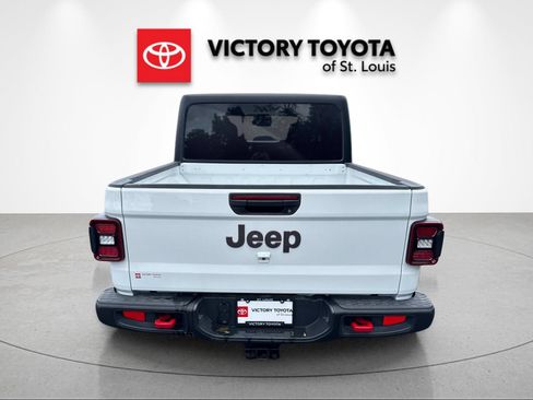 Used 2026 Jeep Gladiator Rubicon AWD/4WD image 4