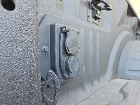 Used 2023 Ford F350 Platinum AWD/4WD image 32