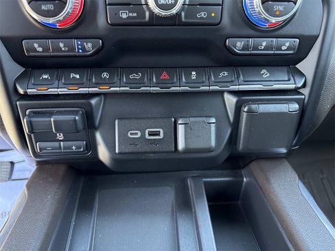 Used 2021 GMC Sierra 1500 SLT image 22