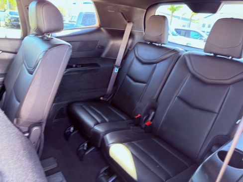 Used 2024 Cadillac XT6 Premium Luxury image 21