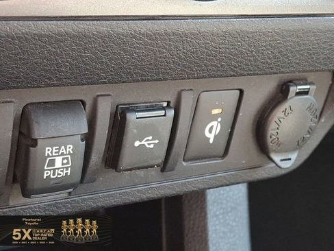 Certified 2022 Toyota Tacoma TRD Sport w/ Technology Package AWD/4WD image 33