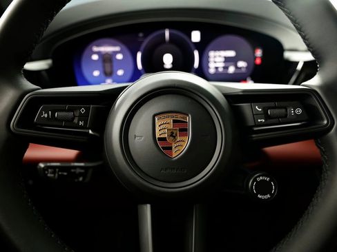 New 2026 Porsche Macan Electric RWD image 35