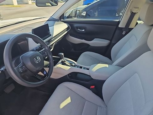 Used 2023 Honda HR-V LX image 11
