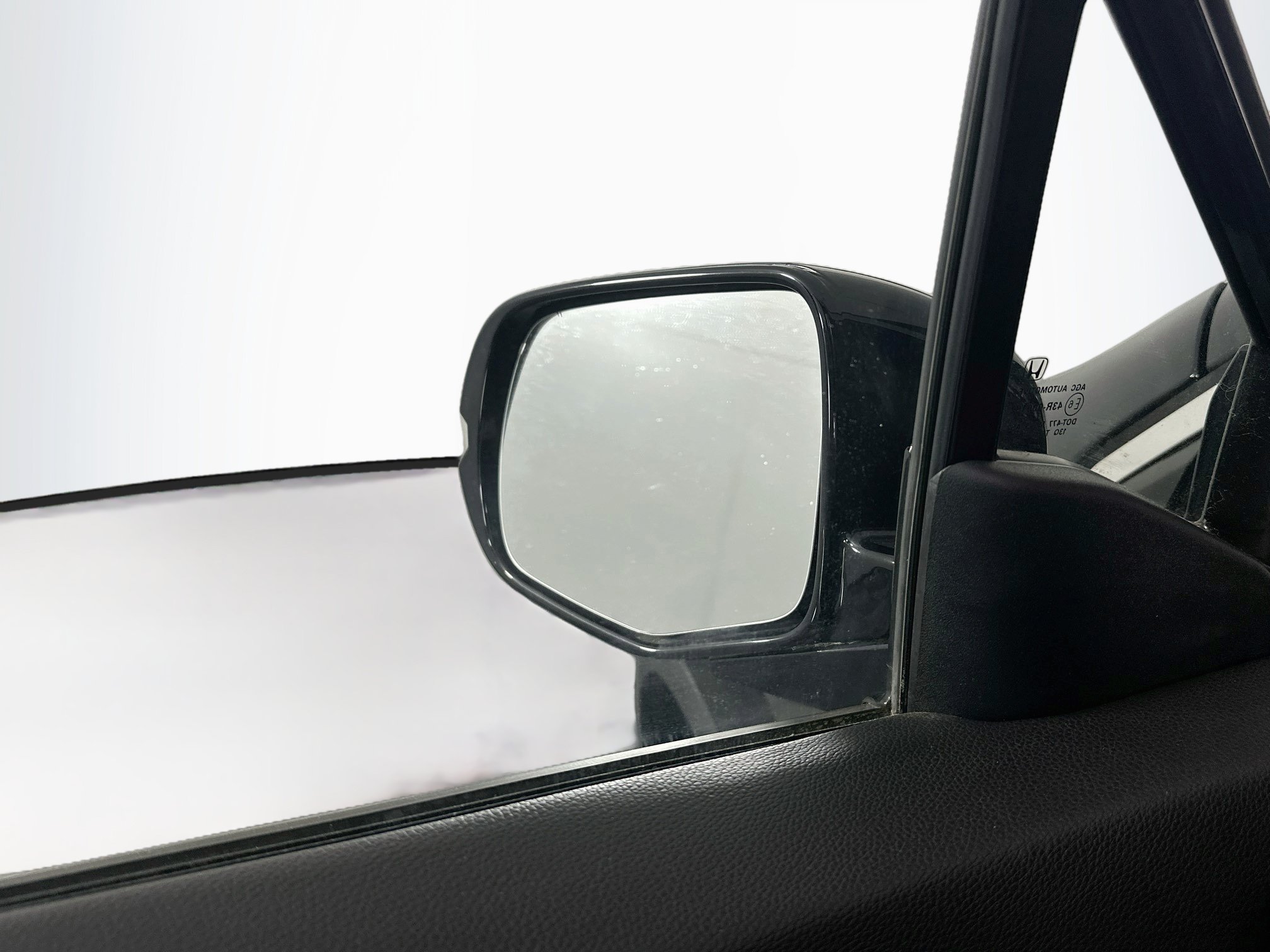 Used 2018 Honda Pilot Touring image 16
