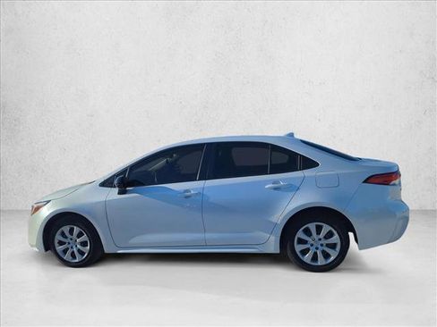 Used 2024 Toyota Corolla LE image 8