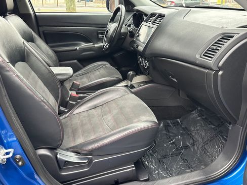 Used 2018 Mitsubishi Outlander Sport SE image 12