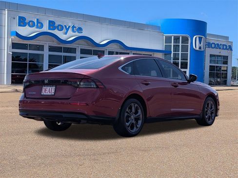 Certified 2024 Honda Accord EX image 5