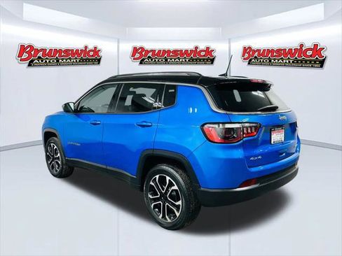 Certified 2022 Jeep Compass Limited image 4