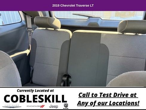 Used 2019 Chevrolet Traverse LT image 15