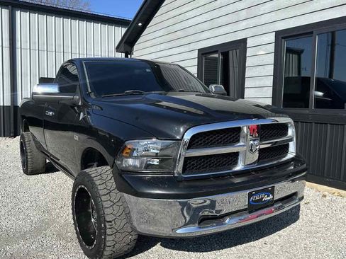 Used 2010 Dodge Ram 1500 Truck SLT w/ Luxury Group image 2