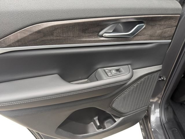 New 2026 Jeep Grand Cherokee Altitude AWD/4WD image 11