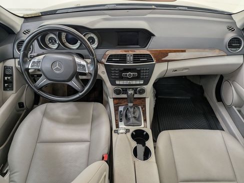 Used 2014 Mercedes-Benz C 250 C 250 Sport image 4