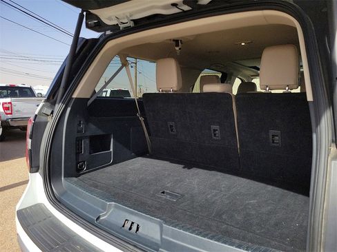 Used 2024 Ford Expedition Max Limited image 15