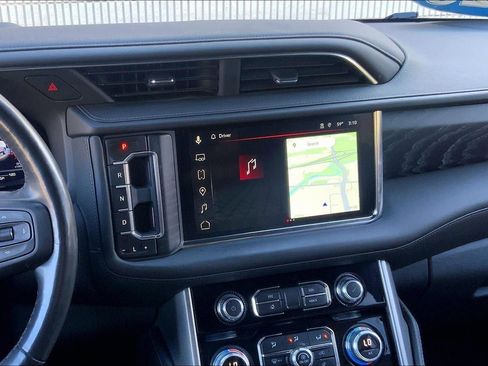 Used 2023 GMC Yukon XL Denali w/ Advanced Technology Package image 6