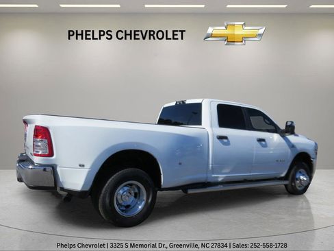 Used 2024 RAM 3500 Big Horn AWD/4WD image 11