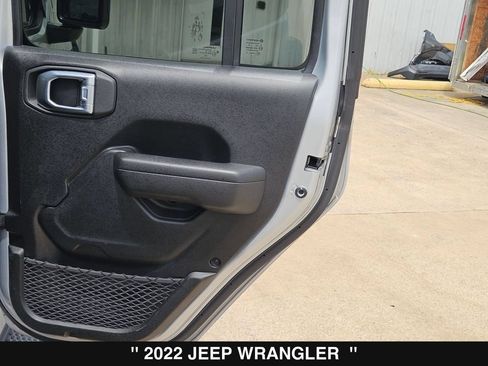 Used 2022 Jeep Wrangler Unlimited Sport AWD/4WD image 29