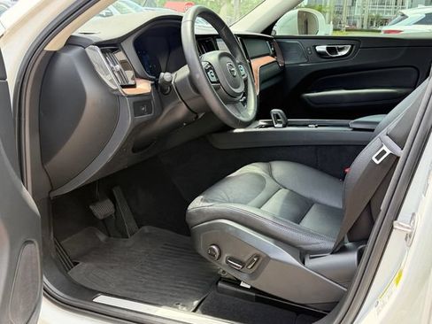 Certified 2023 Volvo XC60 B5 Plus w/ Protection Package Premier FWD image 13