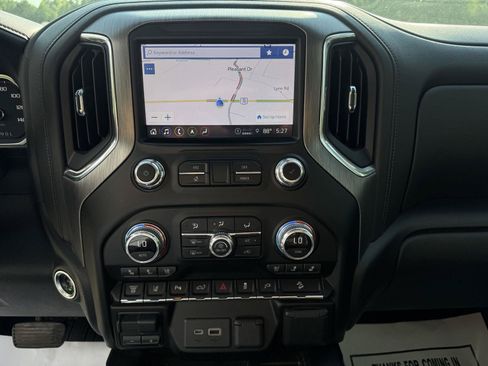 Used 2022 GMC Sierra 2500 Denali AWD/4WD image 4