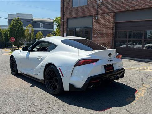 Used 2021 Toyota Supra w/ Safety & Technology Package RWD image 7