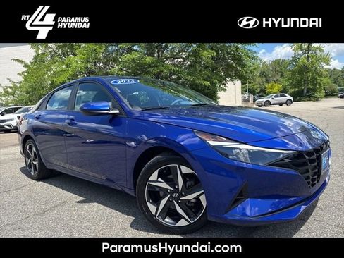 Used 2023 Hyundai Elantra SEL w/ Convenience Package FWD image 1