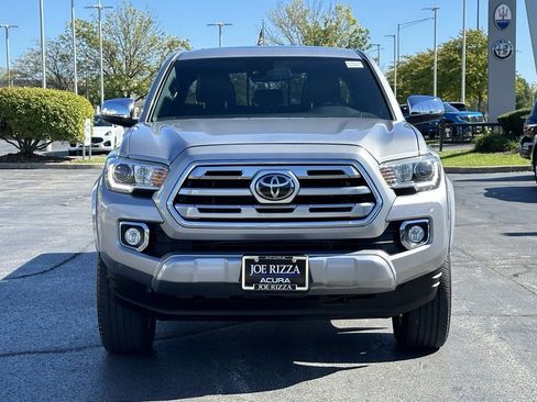 Used 2019 Toyota Tacoma Limited image 5
