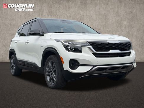 Used 2022 Kia Seltos S AWD/4WD image 1