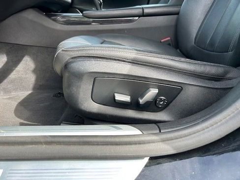 Used 2019 BMW 740i xDrive w/ M Sport Package AWD/4WD image 23