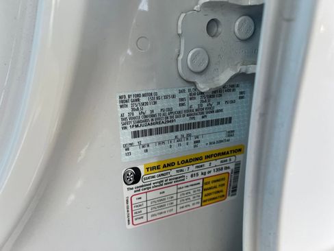 Used 2024 Ford Expedition Limited image 29