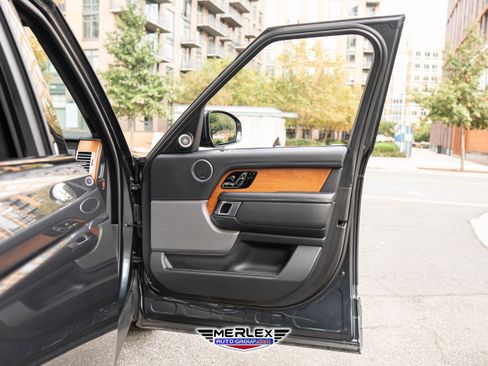 Used 2018 Land Rover Range Rover Long Wheelbase Supercharged image 47