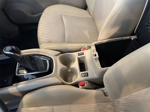 Used 2020 Nissan Rogue SV w/ Premium Package image 22